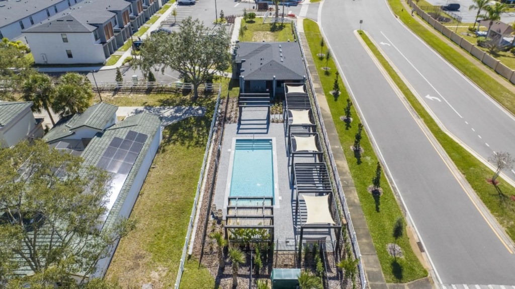 3 bedroom vacation townhouse at The Hub at Westside Reserve - Image 2