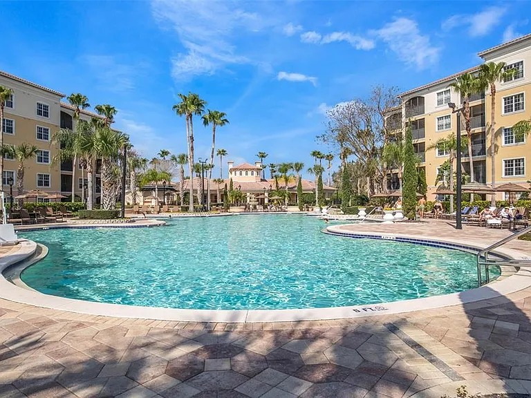 3 bedroom vacation apartment at World Quest Resort - Image 6