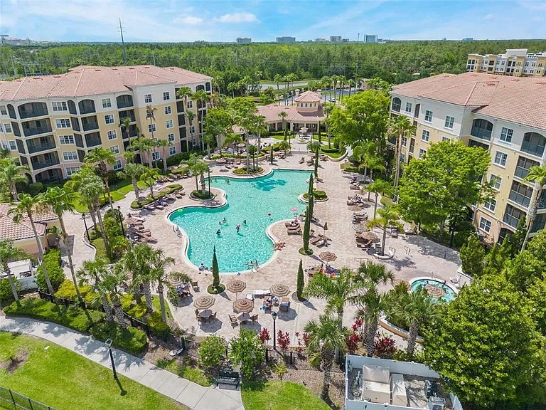 3 bedroom vacation apartment at World Quest Resort - Image 8