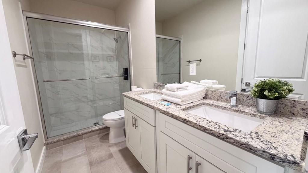 3 bedroom vacation townhouse at Summerville Resort - Image 12