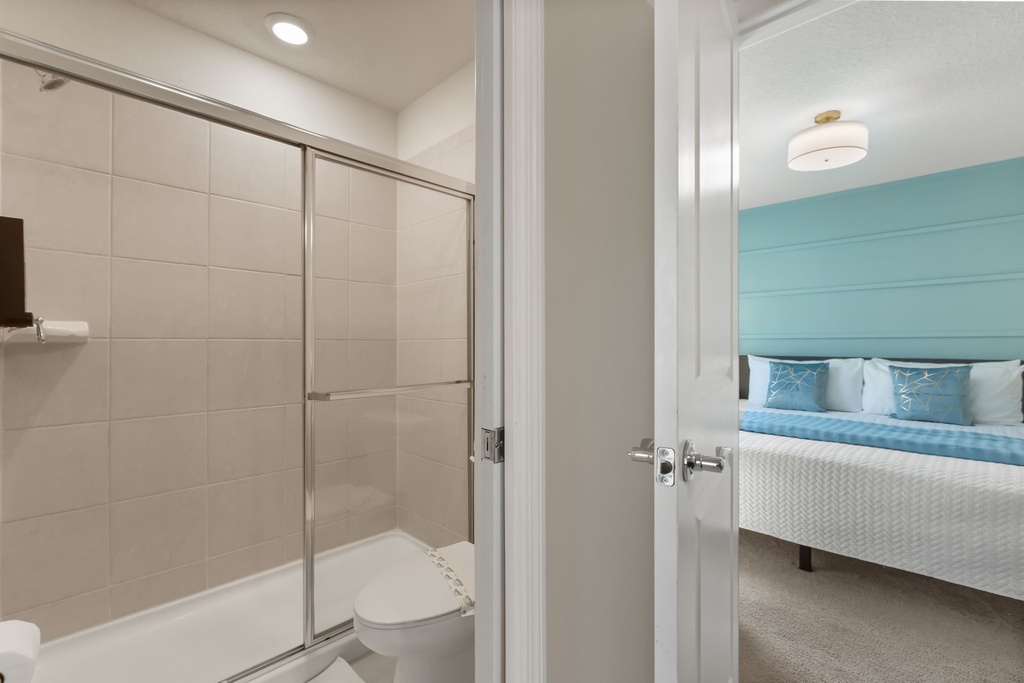Bathroom — 4321 Lana Avenue, photo 64 of 108