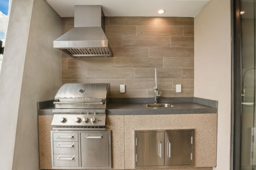Private grill — 5591 Positano Way, photo 22 of 33