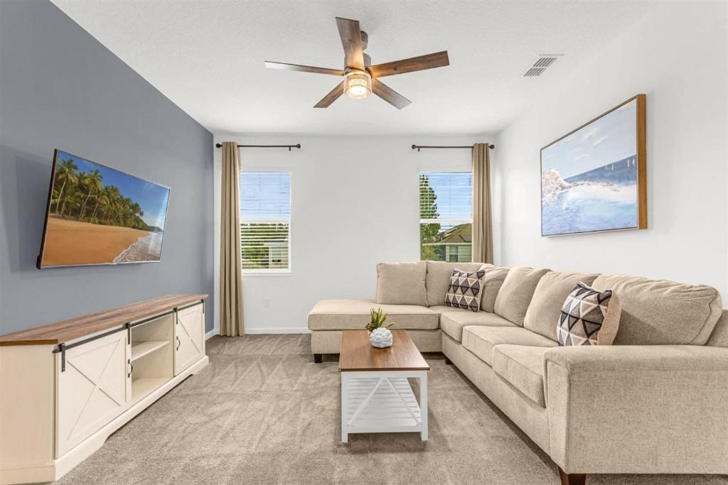 8 bedroom vacation house at Bella Vida - Image 11