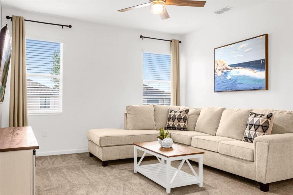 8 bedroom vacation house at Bella Vida - Image 13