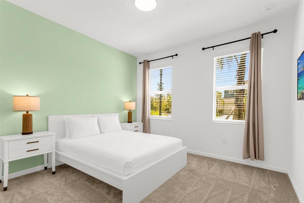 8 bedroom vacation house at Bella Vida - Image 16