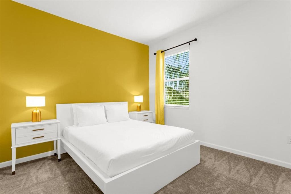 8 bedroom vacation house at Bella Vida - Image 17