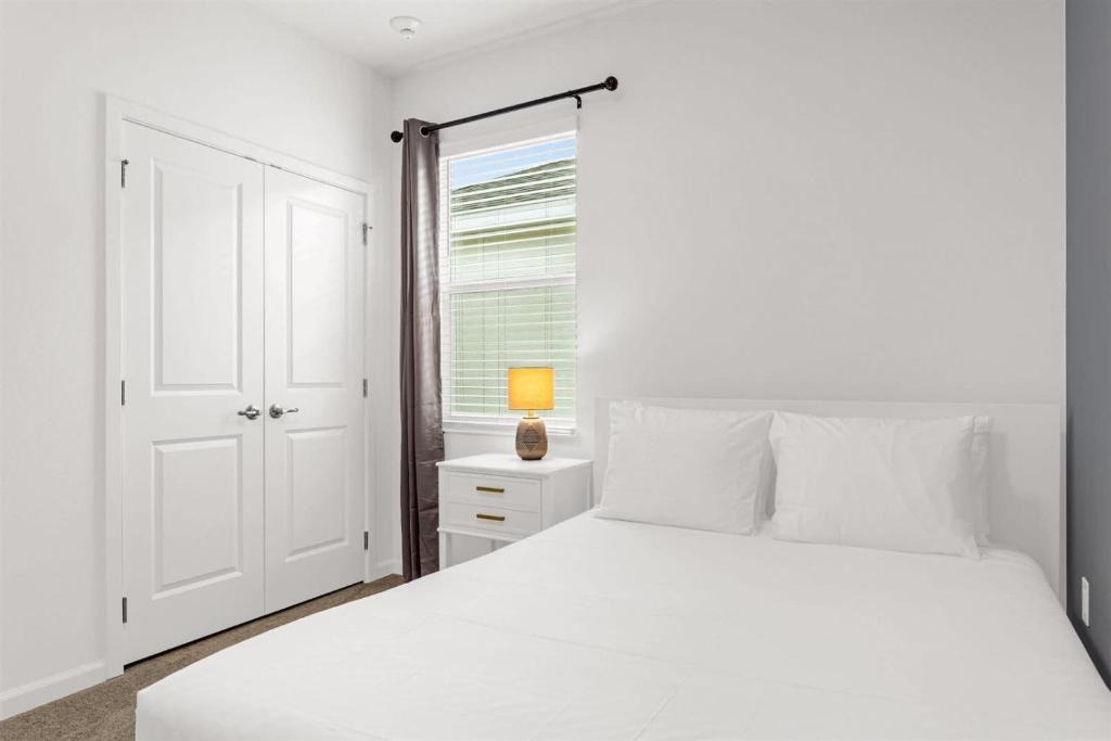 8 bedroom vacation house at Bella Vida - Image 20