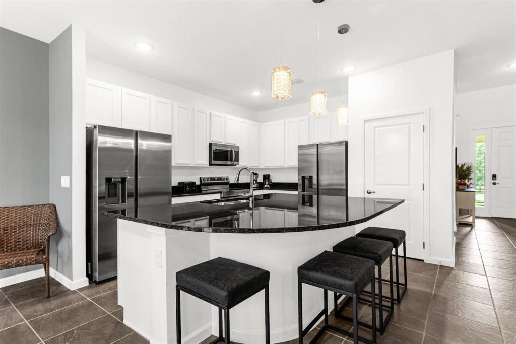 8 bedroom vacation house at Bella Vida - Image 6