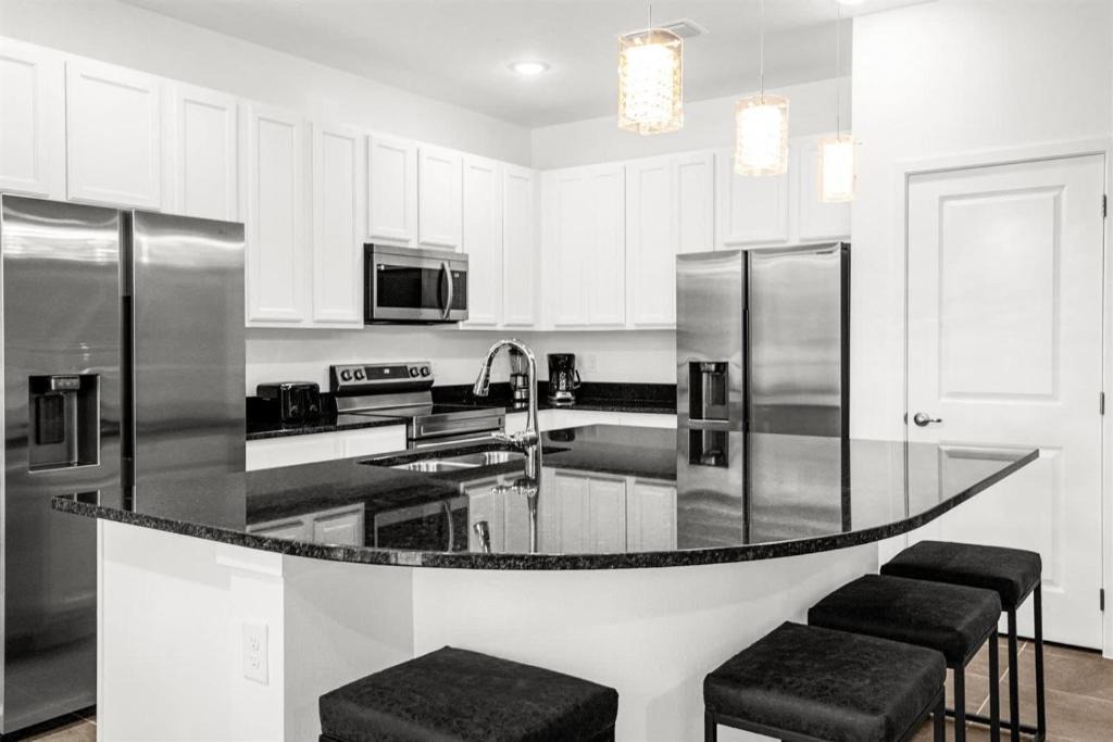 8 bedroom vacation house at Bella Vida - Image 7