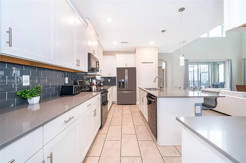 5 bedroom vacation house at Storey Lake - Image 11