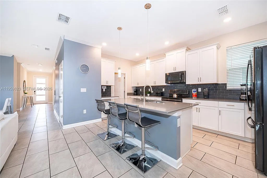 5 bedroom vacation house at Storey Lake - Image 8