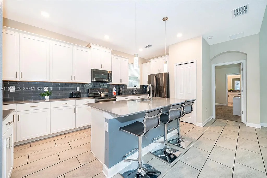 5 bedroom vacation house at Storey Lake - Image 9