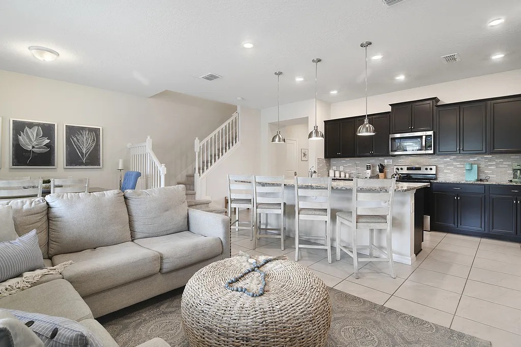 5 bedroom vacation townhouse at Windsor Island Resort - Image 1