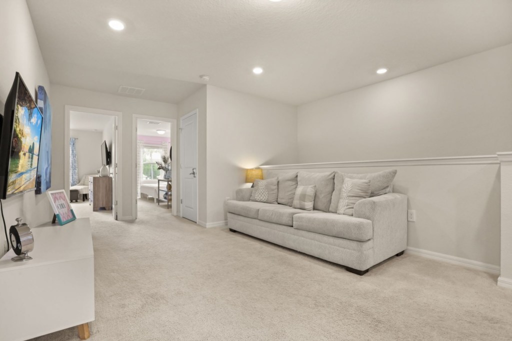 Loft — 131 Jetty Way, photo 15 of 78
