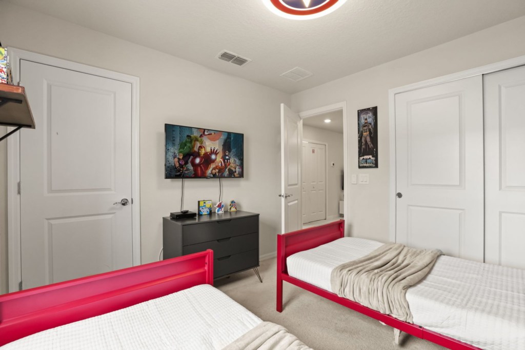 Bedroom — 131 Jetty Way, photo 23 of 78