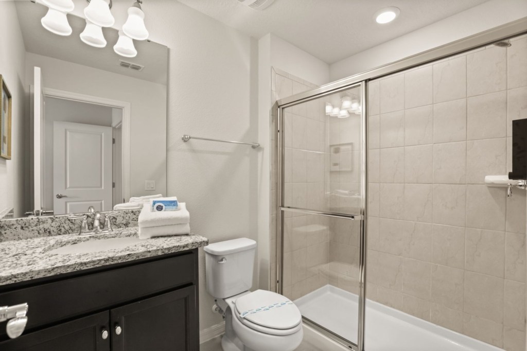 Bathroom — 131 Jetty Way, photo 36 of 78