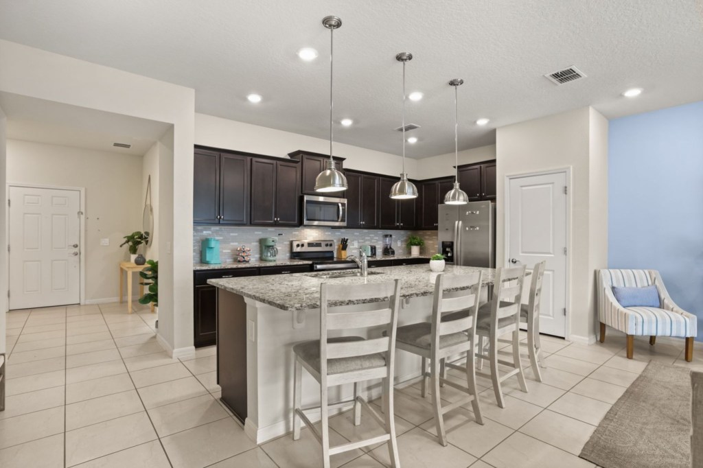 Kitchen — 131 Jetty Way, photo 11 of 78