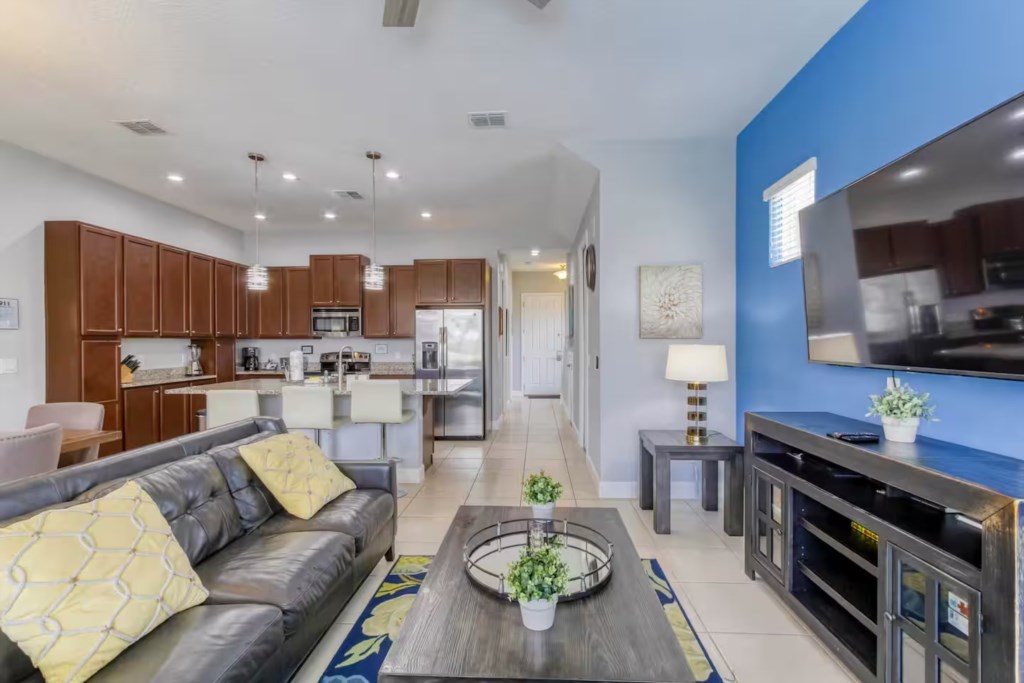 4 bedroom vacation townhouse at The Enclaves at Festival - Image 2