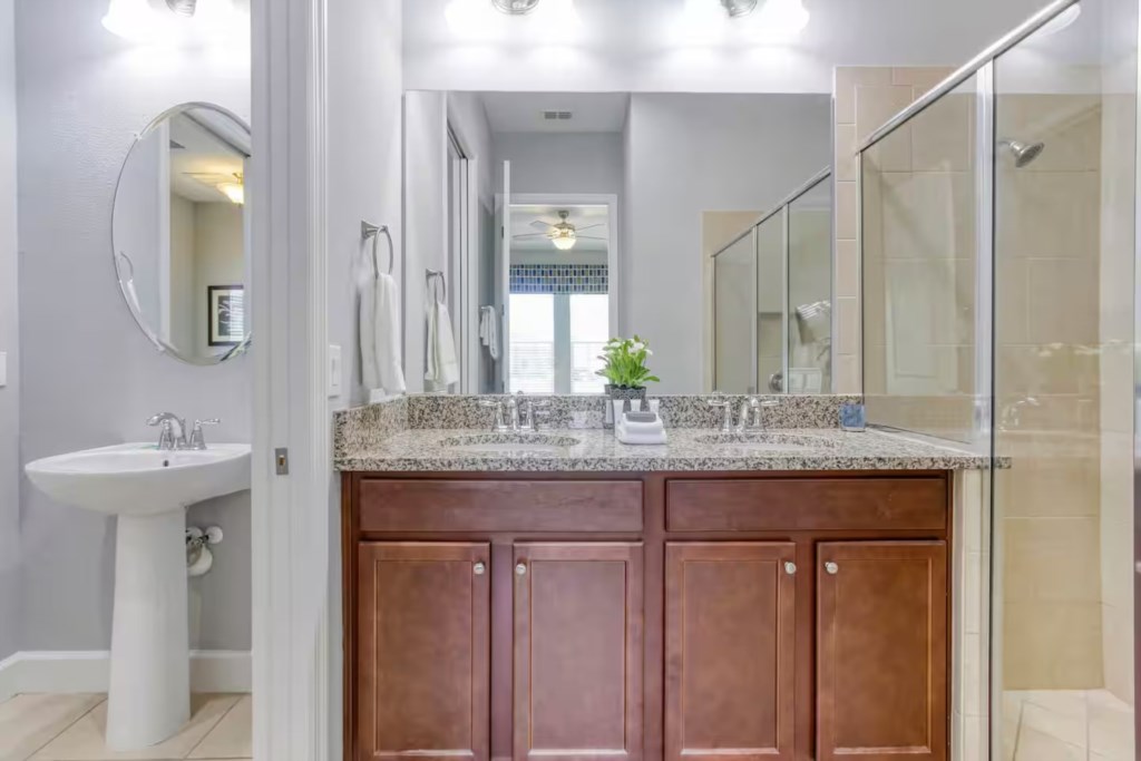 4 bedroom vacation townhouse at The Enclaves at Festival - Image 25