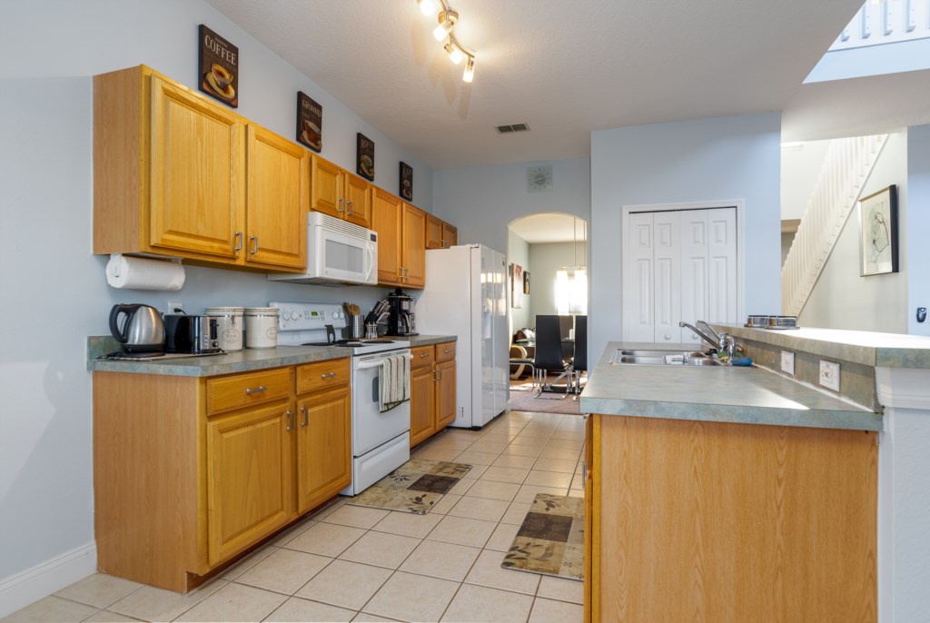 4663 Cumbrian Lakes Dr-13.JPG