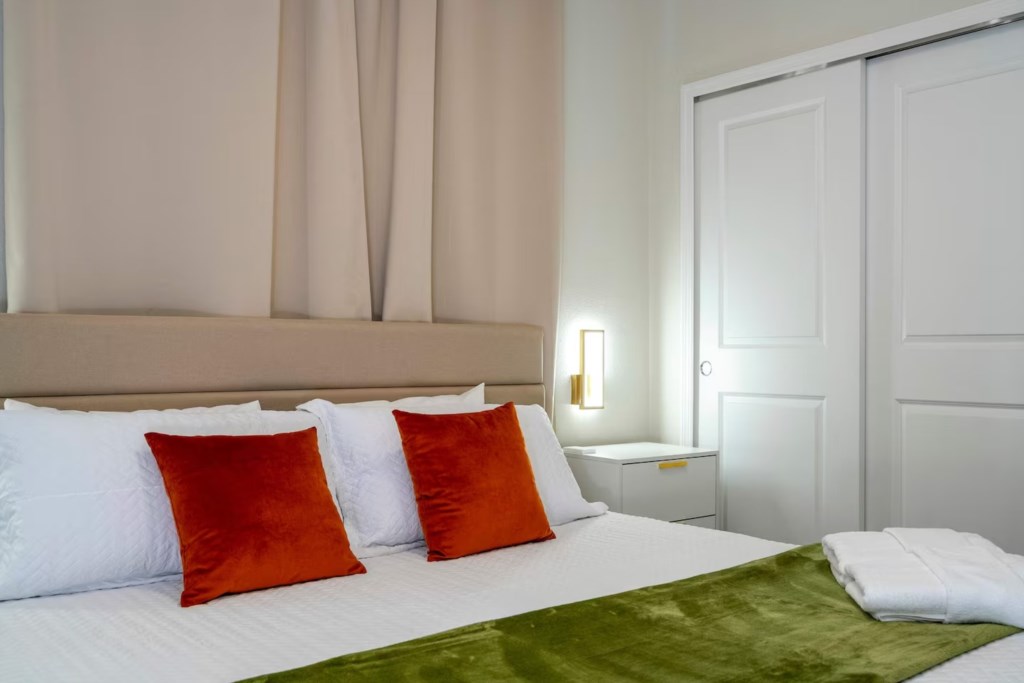 5 bedroom vacation townhouse at Windsor Cay - Image 32