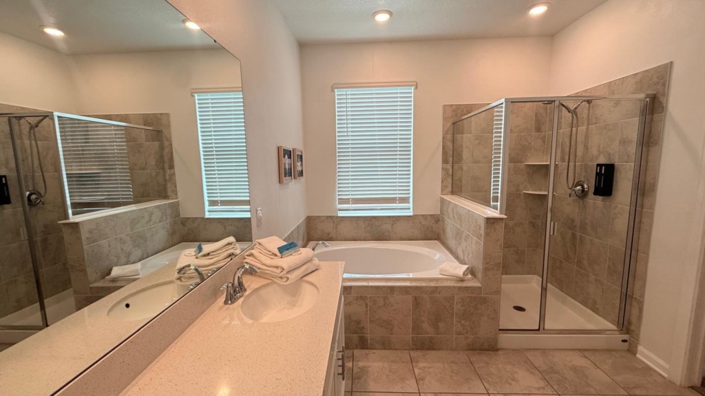 Bathroom — 1115 Challenge Drive, photo 19 of 31