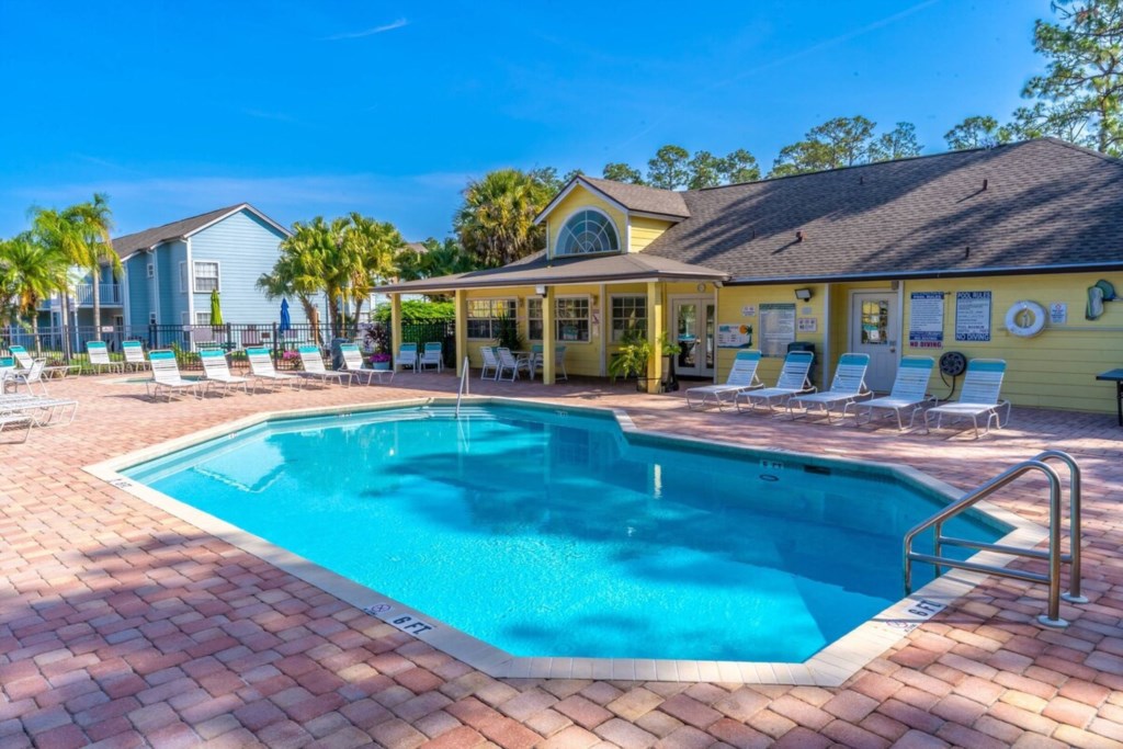 3 bedroom vacation apartment at Royal Palm Bay - Image 1