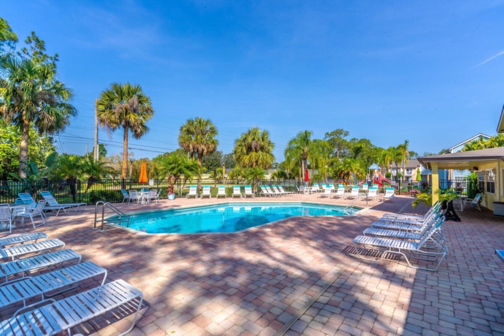 3 bedroom vacation apartment at Royal Palm Bay - Image 2