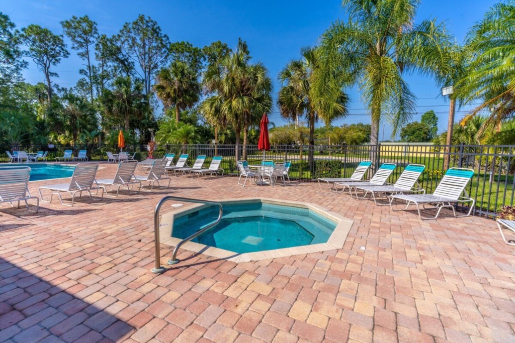 3 bedroom vacation apartment at Royal Palm Bay - Image 3