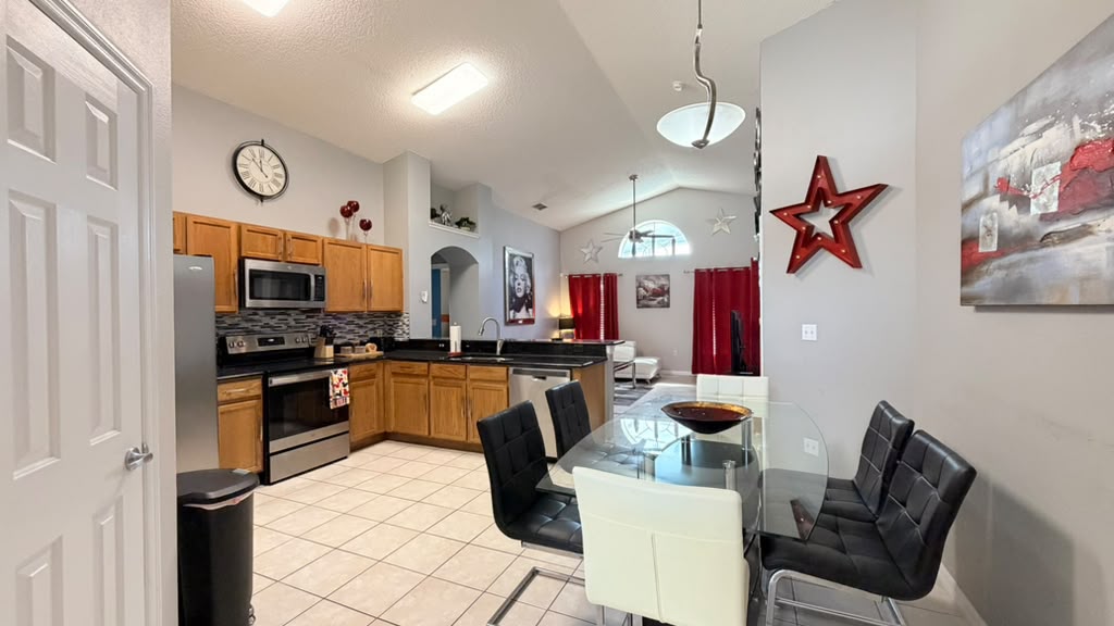 7952 Heritage Entrance Boulevard, 4-bedroom vacation home at Rolling Hills Estates in Kissimmee, FL — photo 3 of 23