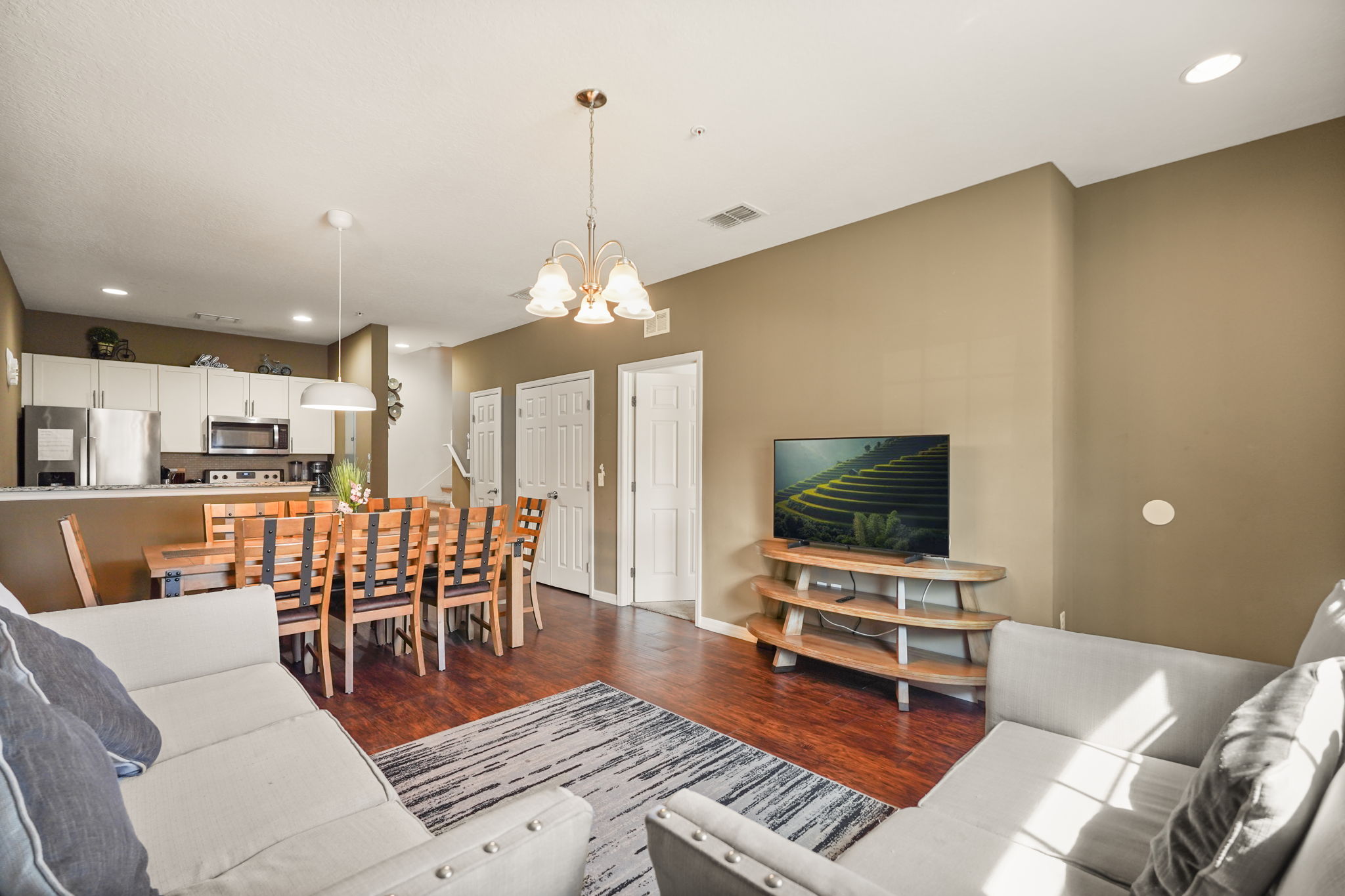 Living area — 3227 Cupid Place, photo 6 of 48