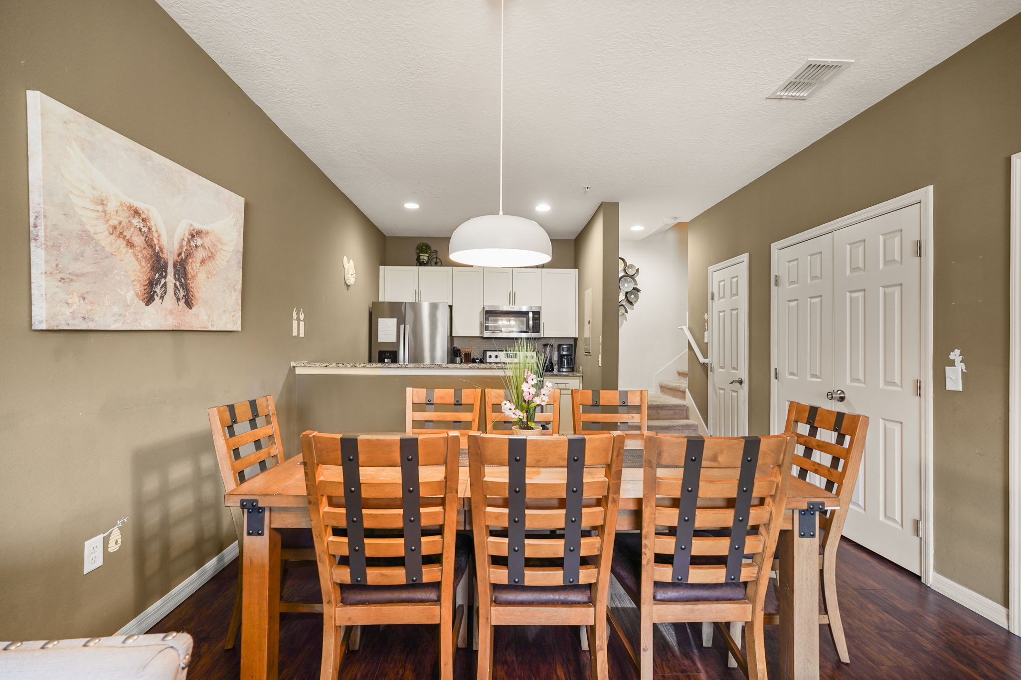 Dining area — 3227 Cupid Place, photo 8 of 48