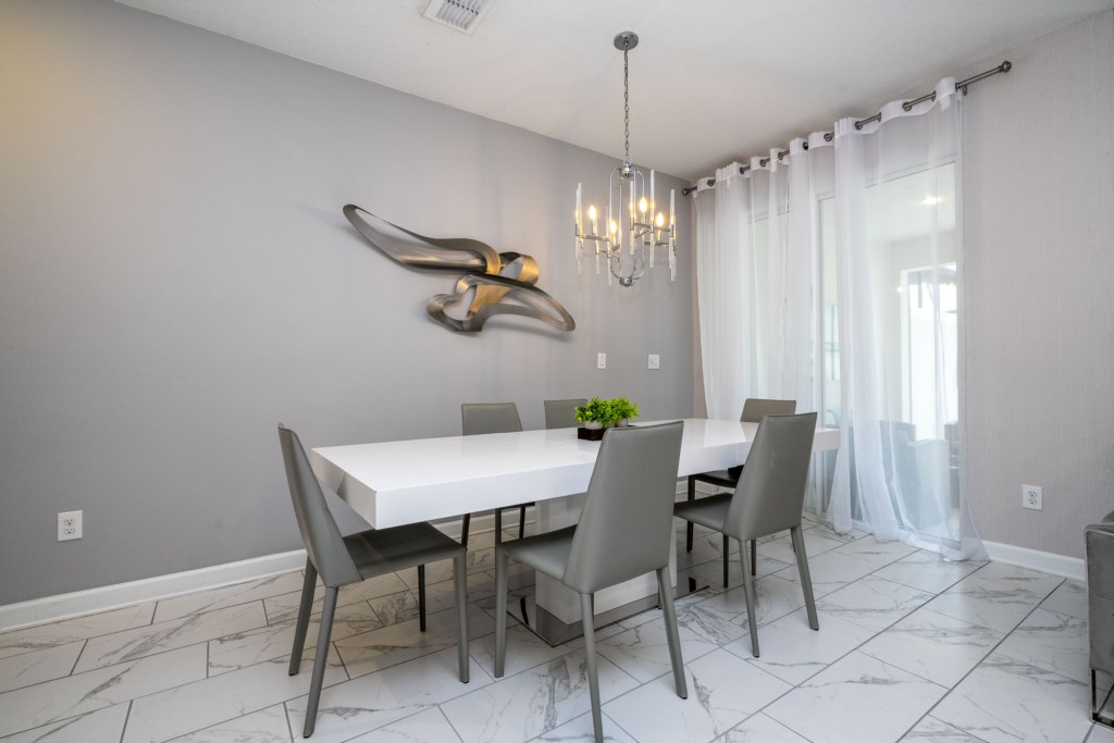 Open floor concept kitchen & dining