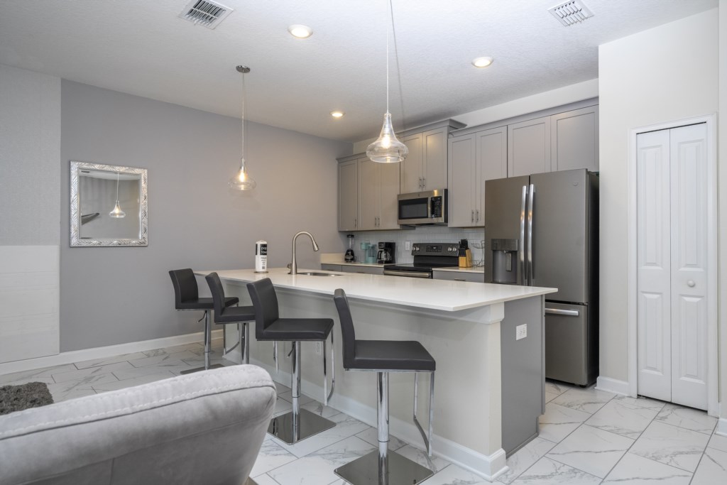 Fully equipped kitchen