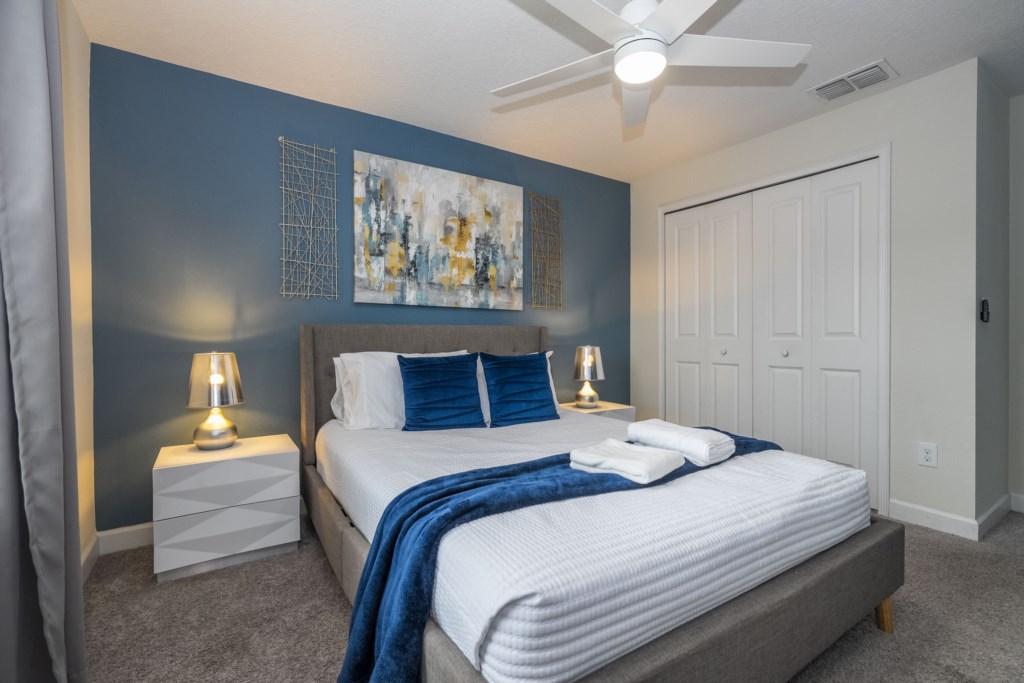 Guest bedroom w/ Queen size bed 