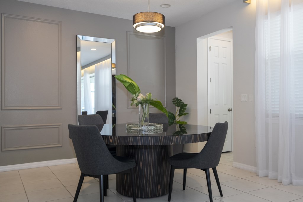 Extra room near the dining
