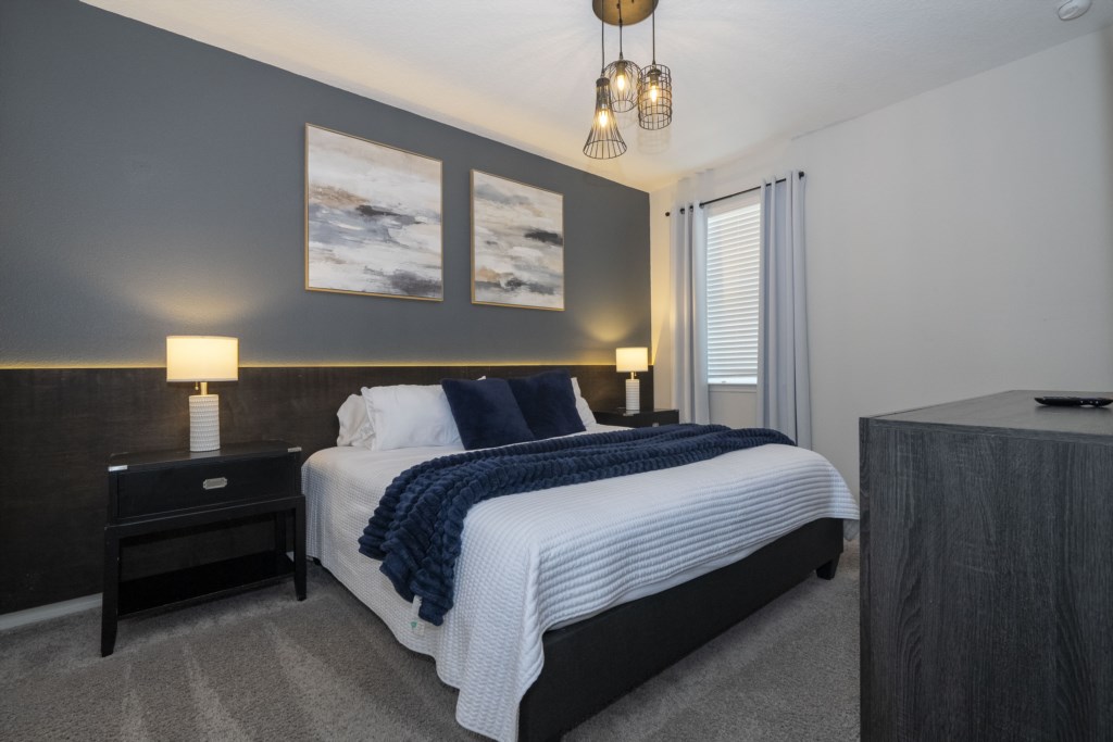 King bedroom w/ TV
