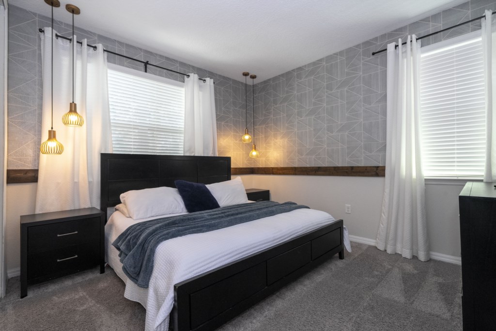 King bedroom w/ TV