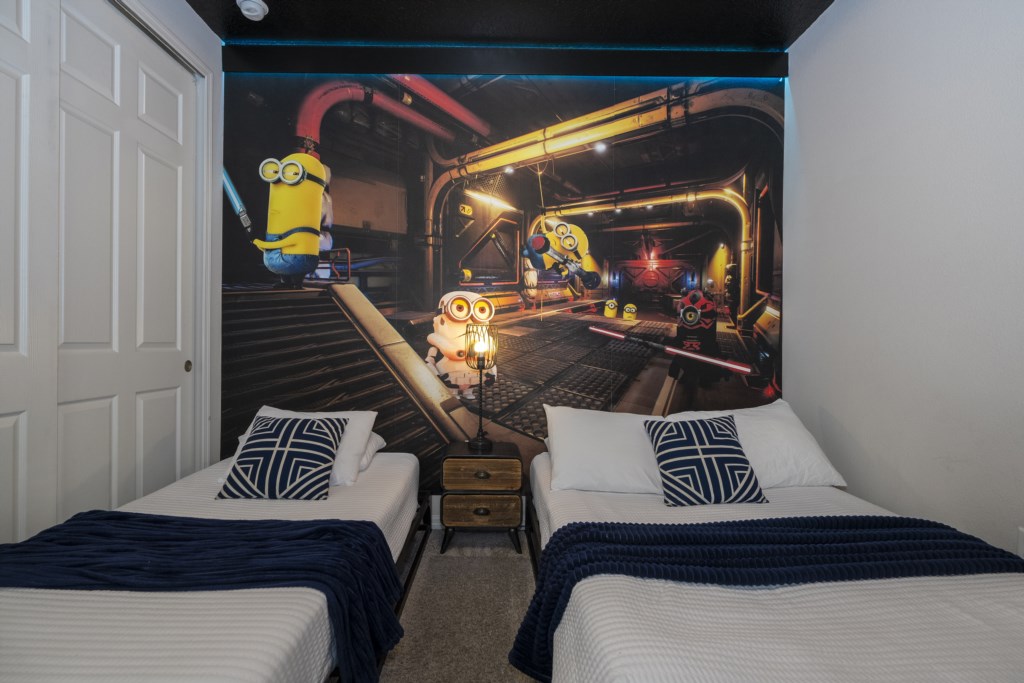 Minions themed bedroom w/ full + twin & TV