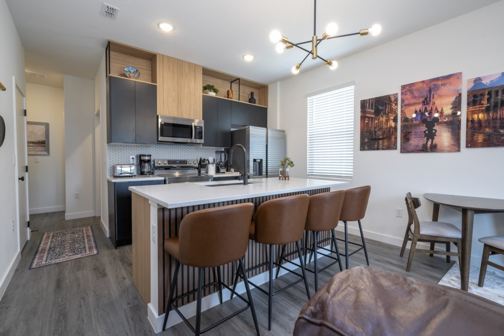 Fully equipped kitchen