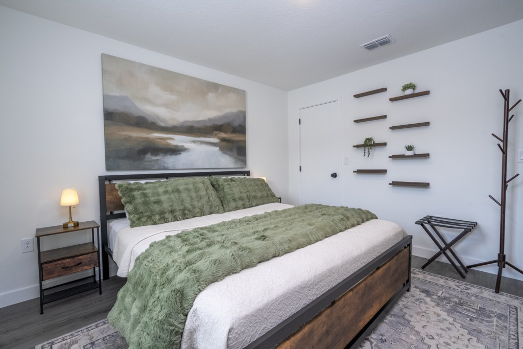 King bedroom en-suite 2nd floor