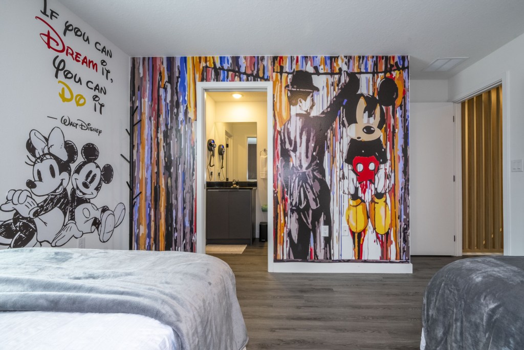 Double bedroom en-suite 2nd floor
