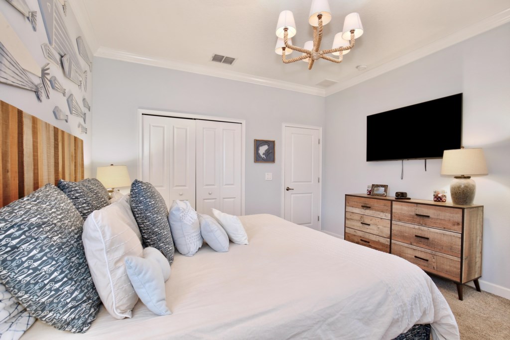 20 Downstairs Bedroom