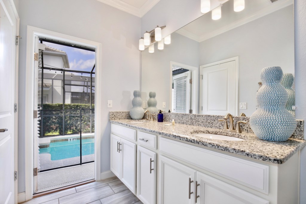 23 Pool Bathroom