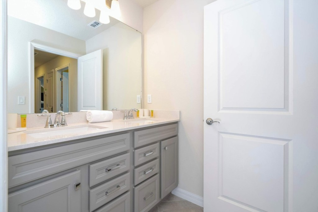 1285_windsor_cay_54