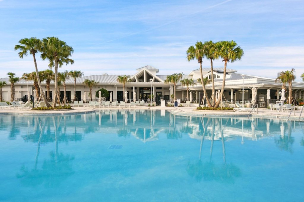 Clubhouse1_28
