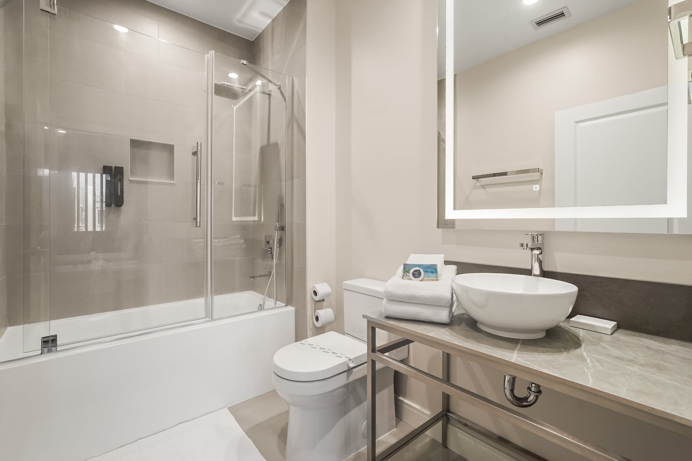 Bathroom — 5534 Positano Way, photo 23 of 37
