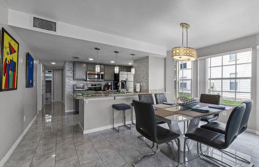 Dining area — 5017-95 Laguna Bay Circle, photo 4 of 44