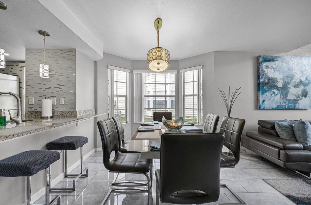Dining area — 5017-95 Laguna Bay Circle, photo 6 of 44