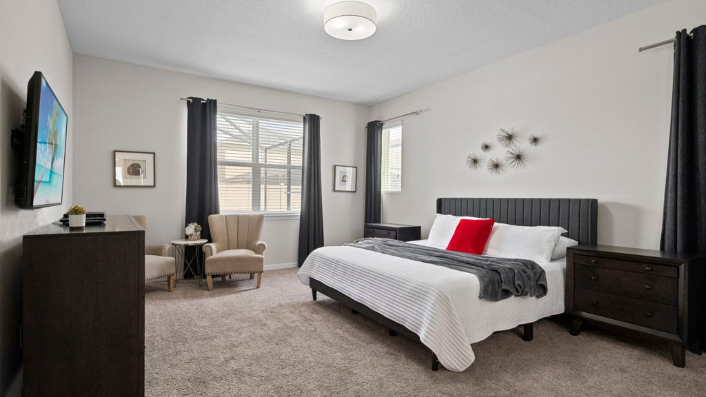 King size bedroom